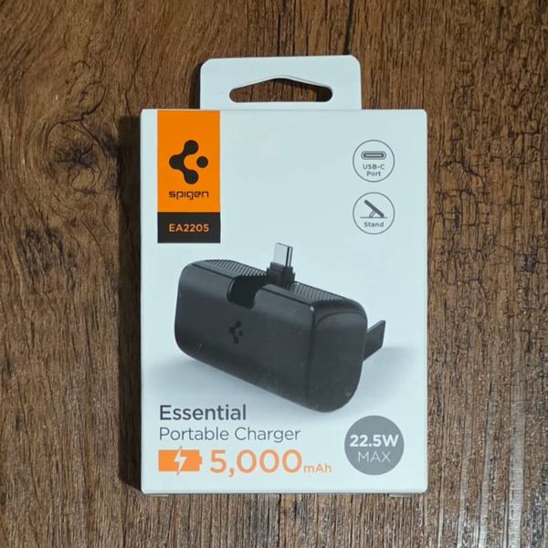 پاوربانک اسپیگن مدل EA2205 ظرفیت 5000 میلی‌آمپر ساعت